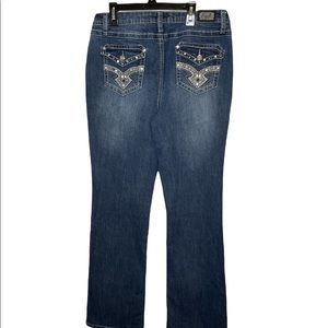 Women’s Earl Bootcut Jeans Size 8